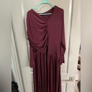 Elegant Burgundy Long Sleeve Dress